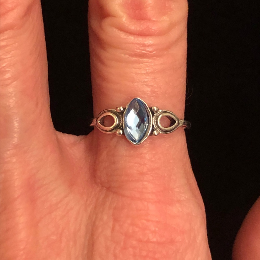 Elegant Silver Blue Stone Ring